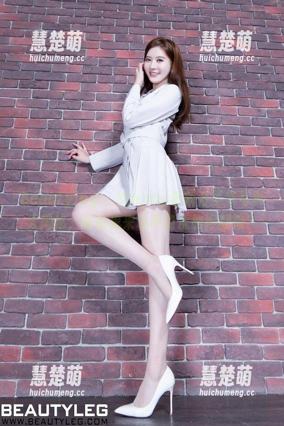 Beautyleg-Stephy Beautyleg - Stephy最新万圣节写真大揭秘,谁说鬼来也不能优雅得翻滚?