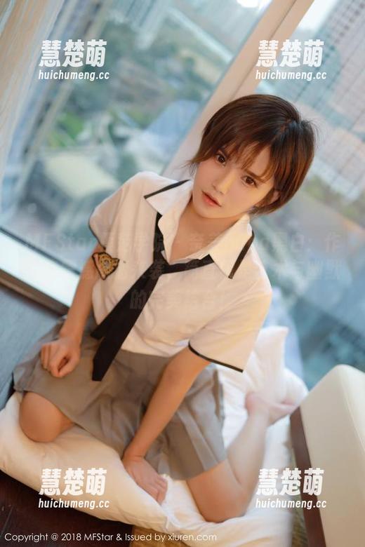 MFStar模范学院-奈美nana MFStar模范学院 - 奈美nana黑白:作品集震撼高清来袭,简直像是艺术与幽默的完美结合!