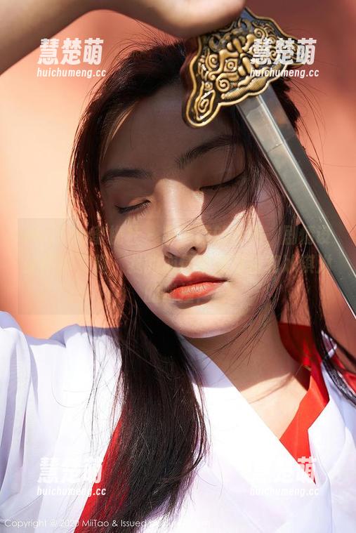 MiiTao蜜桃社 - 李颖诗的套图，剧情设计得真有趣，我的心情就像辣椒和冰淇淋的碰撞！
