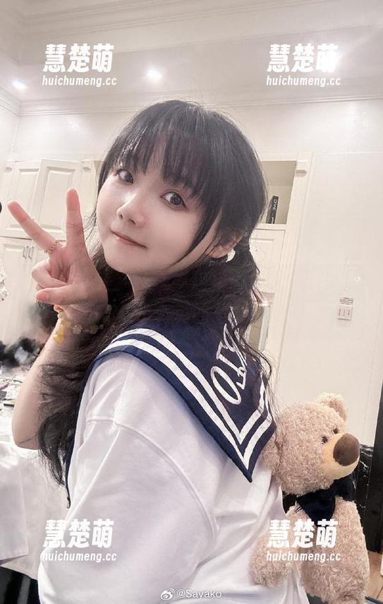 Sayako＿今年4岁短裙合集，怎么感觉每一条都有故事，真的是太让人好奇了！