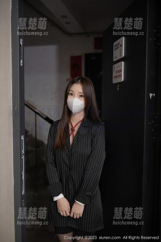 Xiuren秀人网 - 分享刘飞儿Faye姐的写真合集，天哪，谁家姐这么好看？