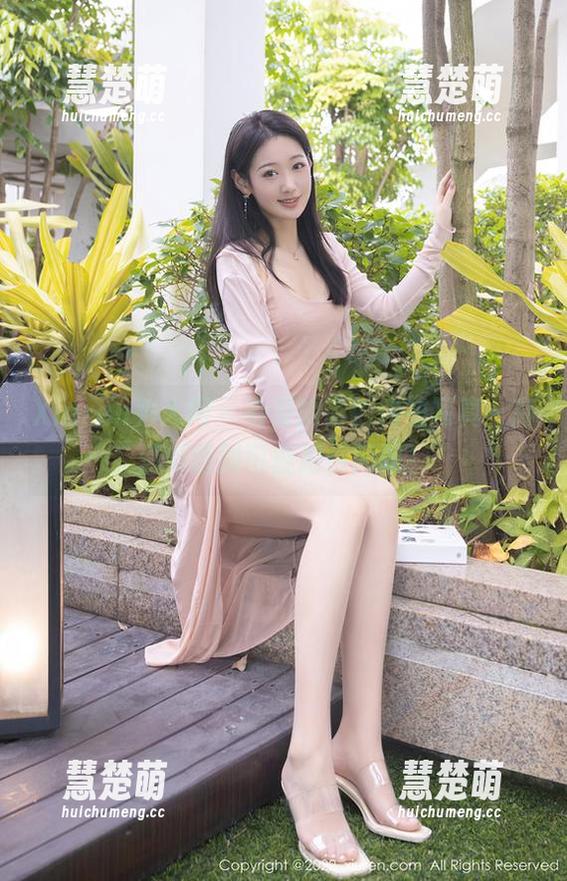 Xiuren秀人网 - 看夏旖诺的内衣写真，高清得随时可能把你闪瞎！