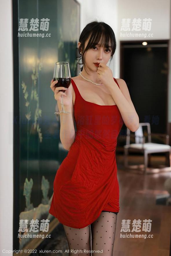 Xiuren秀人网-岁小岁 Xiuren秀人网 - 浴缸里的岁小岁,看她全套作品中的悠然自得