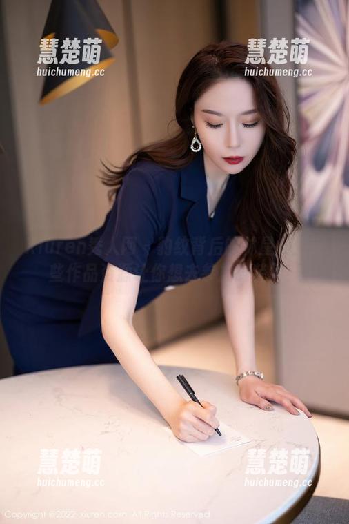 Xiuren秀人网 - 豹纹背后的林星阑：这些作品资源让你想去参加时装周！