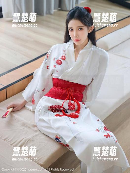 Xiuren秀人网-桃桃子 Xiuren秀人网 - 浪漫的桃桃子:甜心原图总是让人想入非非