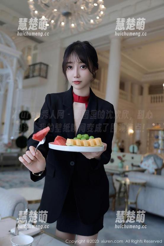 Xiuren秀人网 - 原图里的沈欢欣，甜心四溢，我的壁纸瞬间变成了围观焦点！