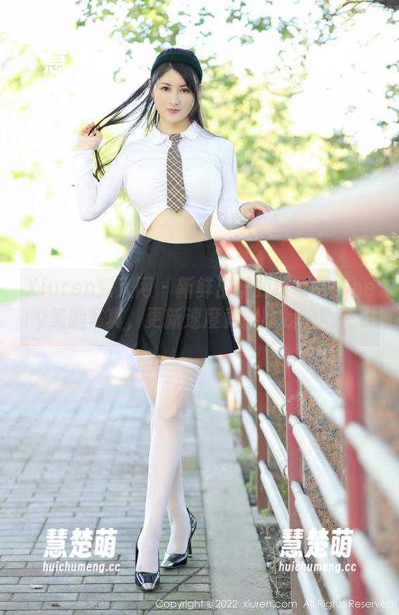 Xiuren秀人网 - 新鲜出炉的绯月樱-Chery美腿写真，更新速度竟然比我追剧还快