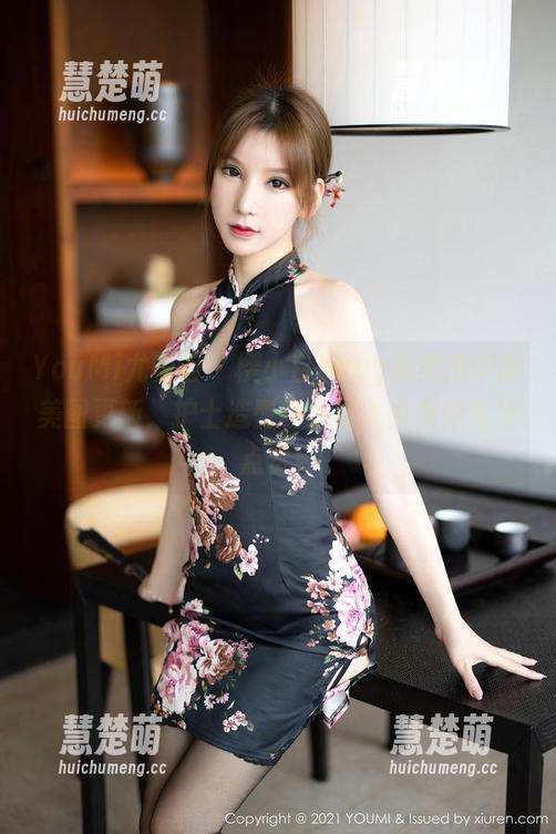 YouMi尤蜜荟-樱小白baby YouMi尤蜜荟 - 樱小白baby新鲜出炉的美图更新,护士造型真是让人少男少女齐点赞!