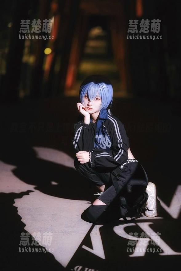 教室不只是上课的地方：roroki骷髅姬的写真图集全解析