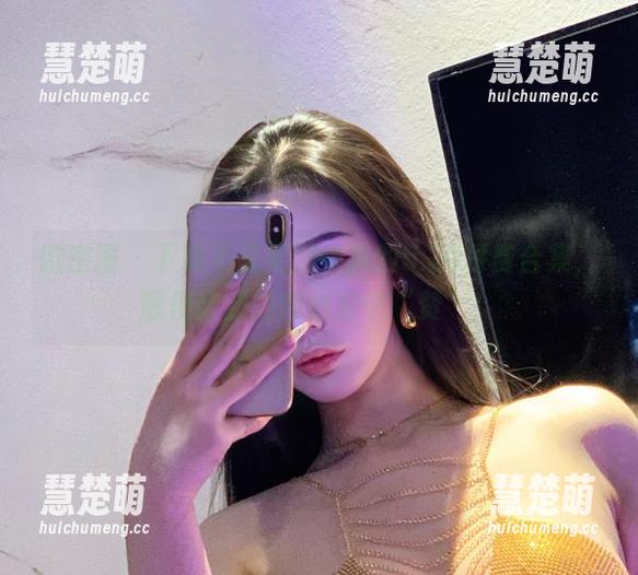 微密圈 - 下载不爱笑的赛琳的5.20付费合集，顺便给我的内心加个‘赞’！