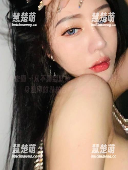 微密圈 - 从不羁到妖娆，不爱笑的赛琳全身渔网的私拍合集太过分了！