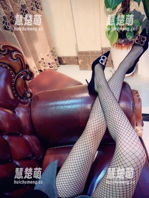 微密圈 - 原图流出！丝月神在路灯下的神秘之夜与细带牛仔裤