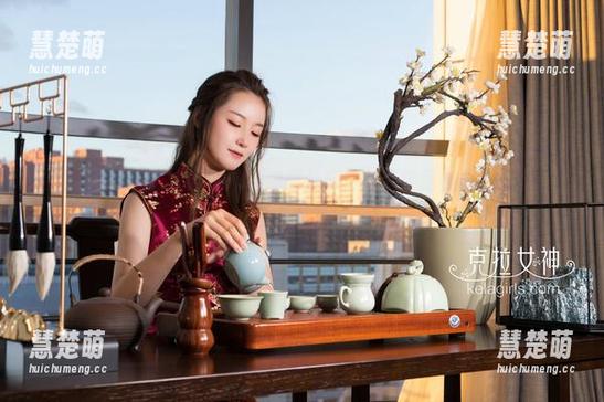 克拉女神 - 看！孟君的透明套图分享，简直像是在解密她的灵魂！