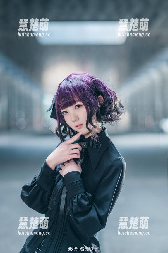 她是名赖弥七也是龙女，作品集仿佛在提醒我：这个世界还有太多未知等着去探索！