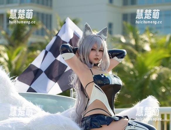 咔喵 咔喵海边最新图包:来看看这位‘海边女神’是怎么把沙子变成魔法的!