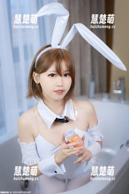喵糖映画大放送！黑丝美女软妹免费图集，看得我差点变成粉丝团的小成员！