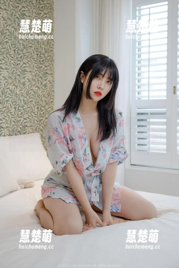 从宋哈娜Bimilstory-出道回归开始：当cos美图遇上灵魂，简直是杀伤力十足！