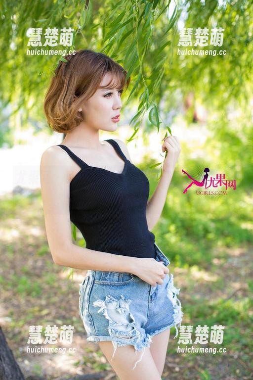尤果网 - 比基尼周末，张小西Ann的写真分享带你去海边度假！
