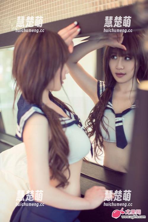 尤果网-研依 尤果网 - 跟着研依的美足写真,边看边想:到底哪个角度更好?