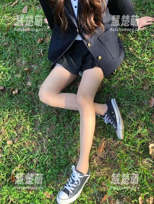 微密圈 - 校园中的无敌哒小姨妈，最新图片简直是青春的代言人！