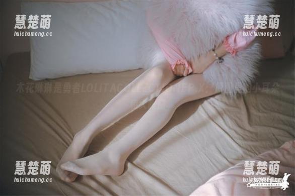 木花琳琳是勇者LOLITACOLLECTIONEP.X：原图里的小耳朵和大眼睛