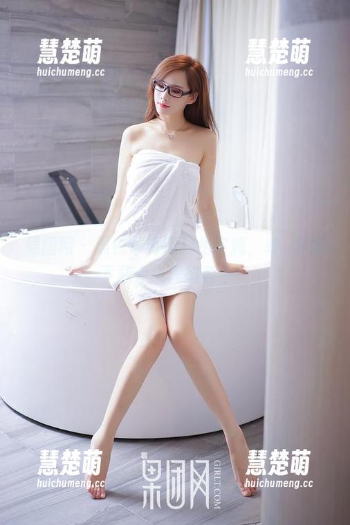 果团网-龚玥菲 果团网 - 黑白写真不只是空洞,龚玥菲的下载令人深陷其中!