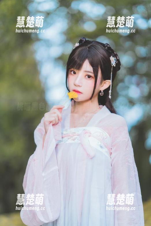 桜桃喵 桜桃喵黑色图包:是糖果吗?我怎么感觉有点苦涩?