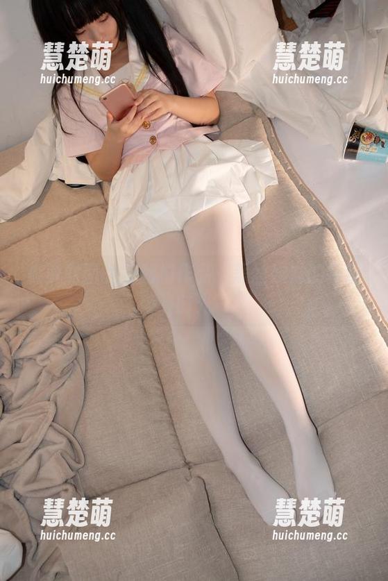 森萝财团的新私拍作品：黑丝妹妹的寂静时光