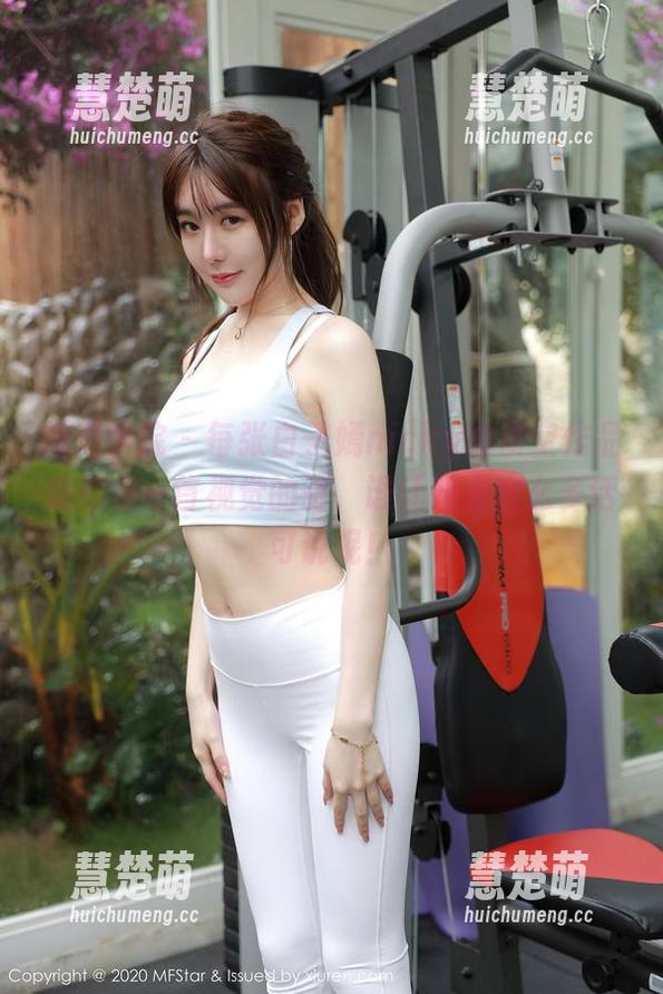 模范学院-白子嫣nicky 模范学院 - 每张白子嫣nicky的镂空作品集都是一首视觉的诗,谁让她有这么多话可说呢!