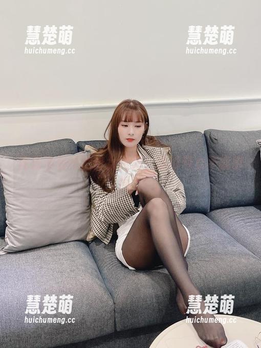 泥泥汝和她的修女图册：谁说修女不能时尚？