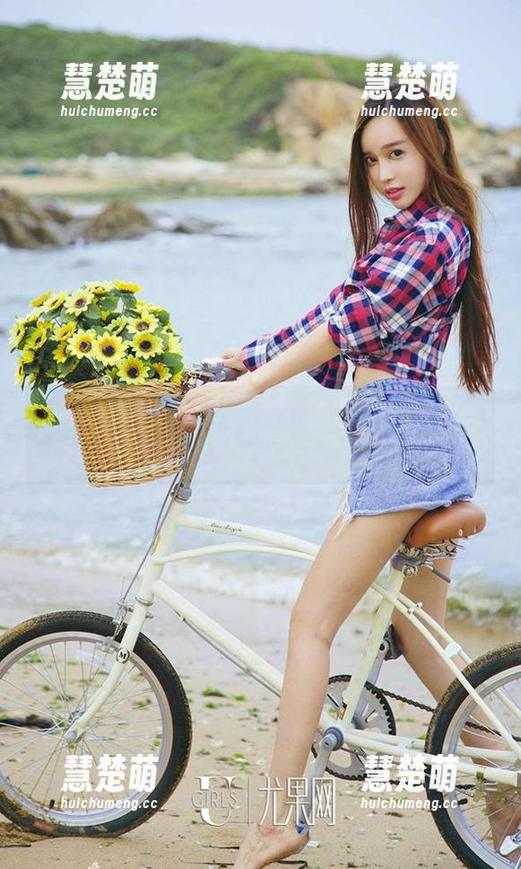爱尤物 - 想知道李丽莎是怎么“惹火”的？无圣光的图片让人忍不住想多看几眼。
