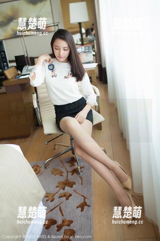 爱蜜社-vetiver嘉宝贝儿 爱蜜社 - 哎呀,vetiver嘉宝贝儿的红裙作品,真的是让人忍不住一直往下翻,就是这样的魅力啊!