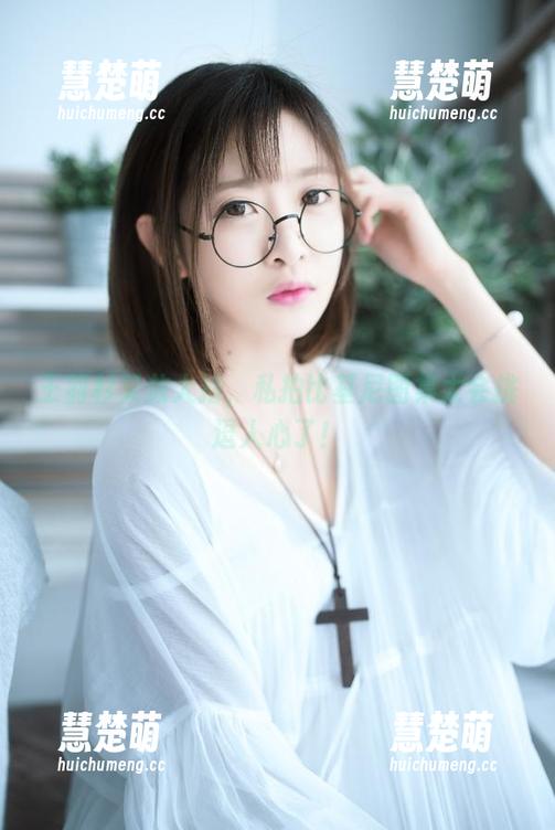 王羽杉又放大招，私拍比基尼图集太会挑逗人心了！