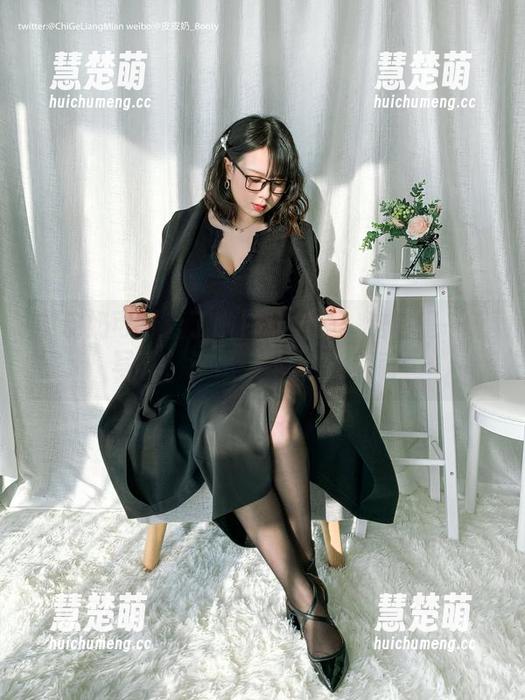 皮皮奶可可爱了啦 皮皮奶可可爱了啦白猫全集:这不是一部写真,这是一本人生指南!