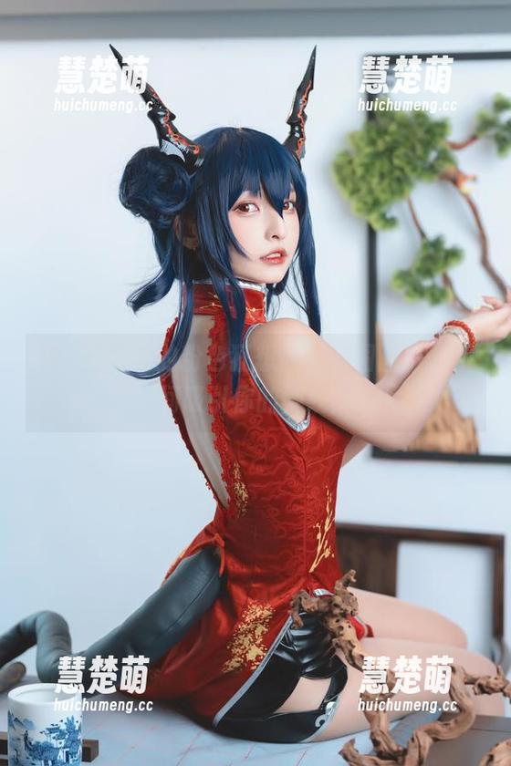 神楽坂真冬的粉色狂想曲：美图图集，瞬间吸引你的视线！