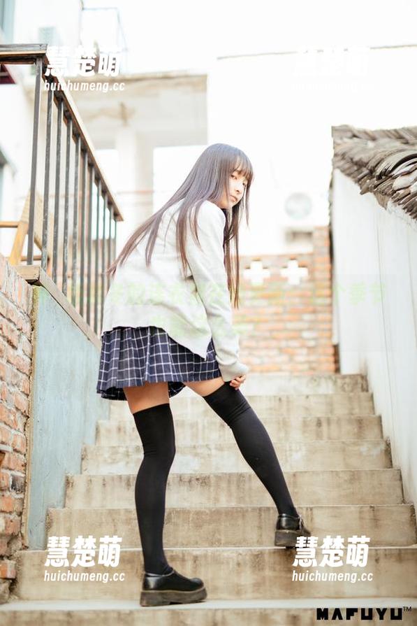 神楽坂真冬的连衣裙在线更新：这个季节也能这么美？