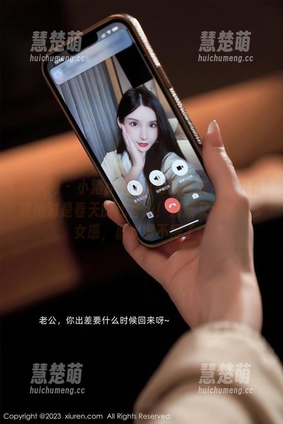 秀人网 - 小猪peggy私房合集，那个套装绝对是春天的代言人！清新又满满的少女感，喜欢得不得了。
