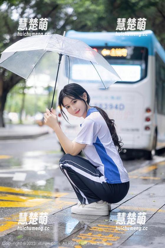 秀人网 - 李七喜油亮图包新鲜出炉，照得我眼睛发光，真是养眼！