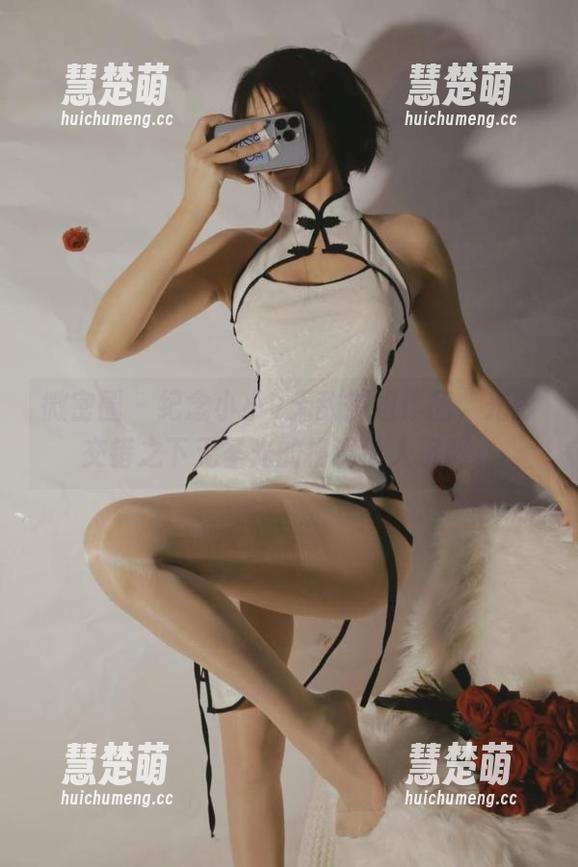 微密圈 - 纪念小小v无敌御姐作品，光影交错之下无圣光的格调让人沉醉。