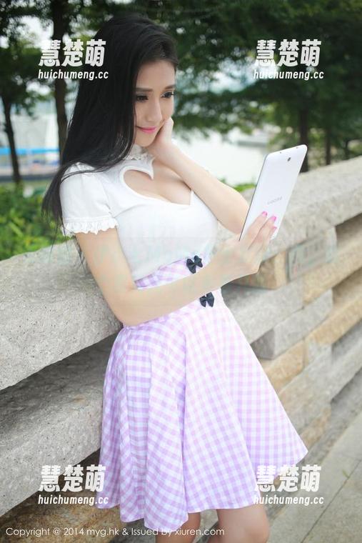 美媛馆 - 伊小七MoMo护士套图：诶，这个姿势我可以多看几眼