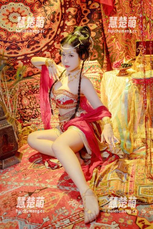 套图里的虎森森，文字不够，快来看看她的夏天！