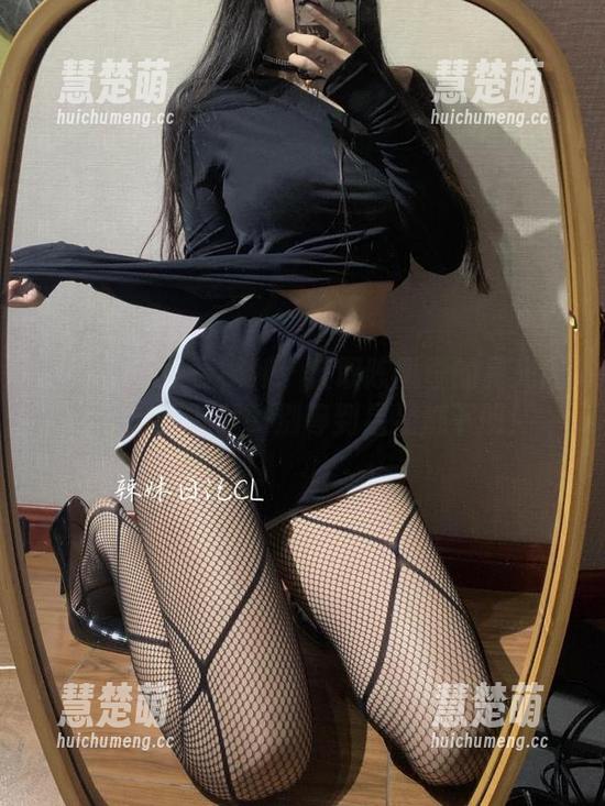 微密圈 - 免费福利：获取陈佩奇的星光闪闪，赶紧下载，别等到星星都下班！
