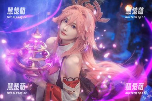 露儿大魔王 婚纱永远是借口,露儿大魔王的高清照片才是焦点!