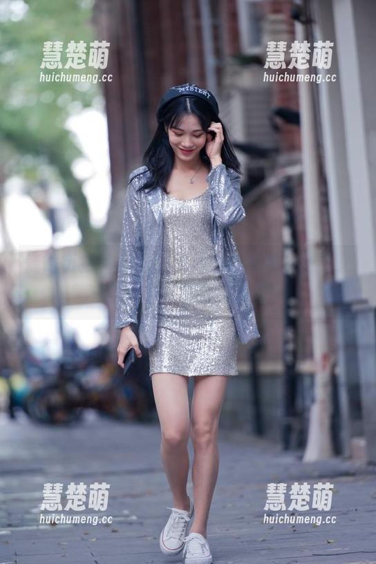 魔镜街拍 - 好吧，曼曼的丝袜高清图集又来了，果然没让我失望！